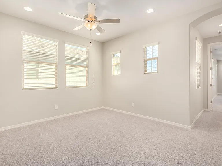 2570 S Quaintance St — Photo 35