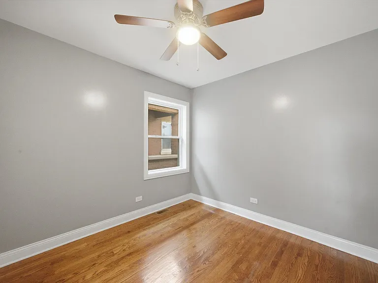 8326 S Luella Ave — Photo 18