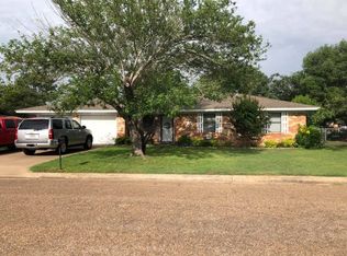 102 Dixon Dr, Gatesville, TX 76528