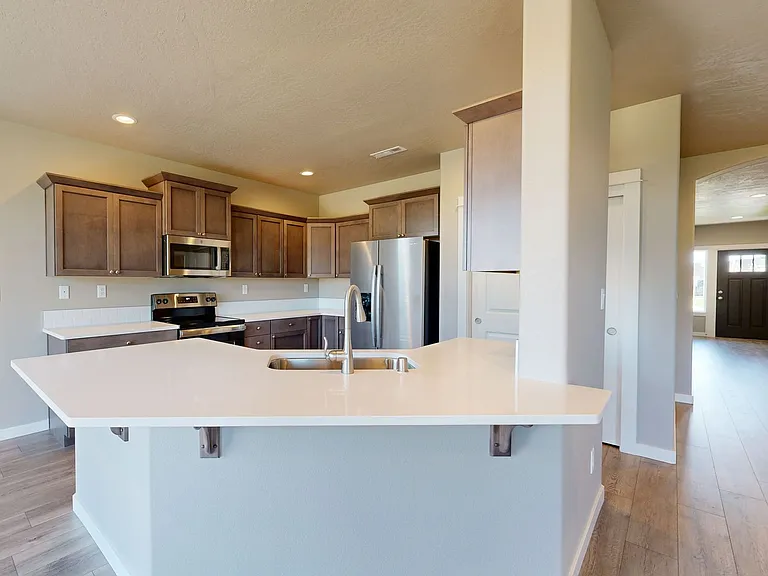 1189 Ava St — Photo 6