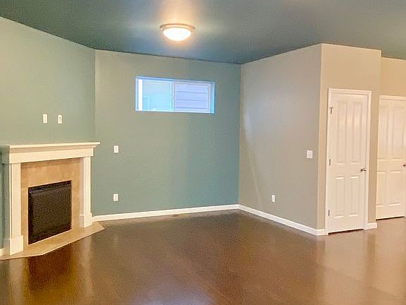 3rd image of 7617 Columbia Way NE