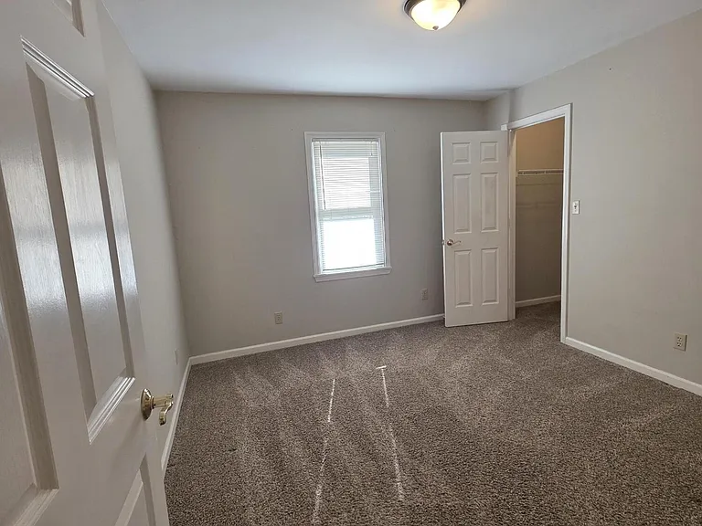 11700 Frank Ave — Photo 7