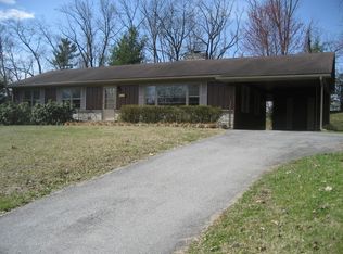 1205 Ridgeway Rd, Johnson City, TN 37601