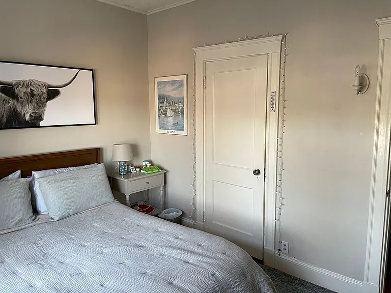 176 Winthrop Rd #8 — Photo 8