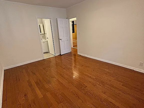 4th image of 51-19 Ireland St #1