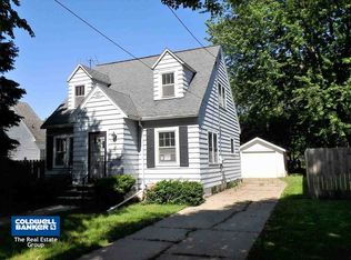 1026 S Baird St, Green Bay, WI 54301