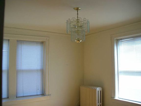 5th image of 1515 W 81st St #1