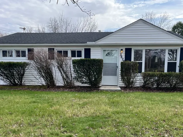 3828 Grafton Rd, Brunswick, OH 44212