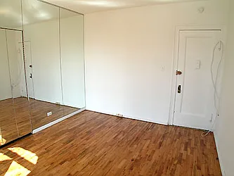 Rented by Barkoff Residential 