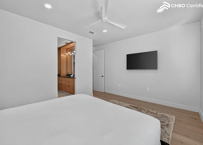 6620 Isabelle Dr #B — Photo 16