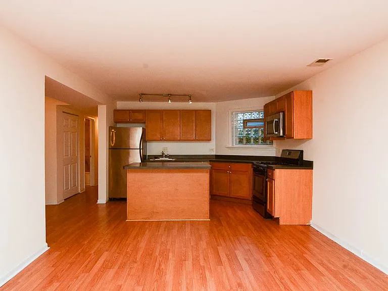 3047 W Logan Blvd #6H — Photo 6