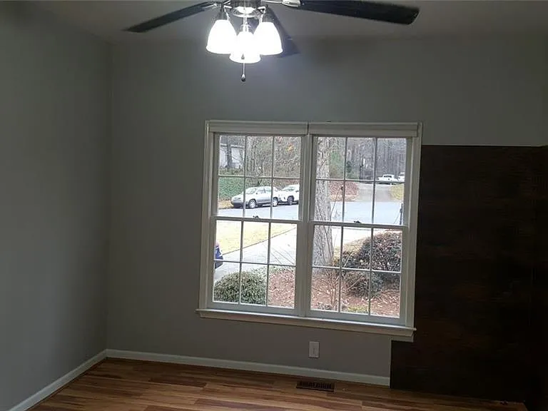 3885 Waterford Dr — Photo 18