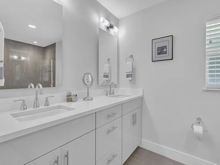 3902 Sabal Palm Dr — Photo 17