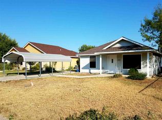 415 E Chapoy St, Del Rio, TX 78840