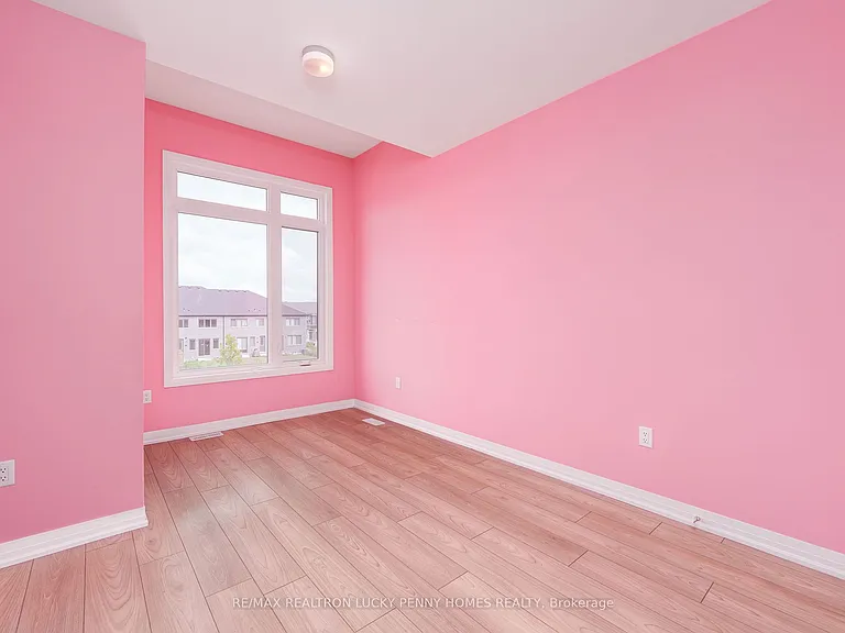 123 Schmeltzer Cres — Photo 21