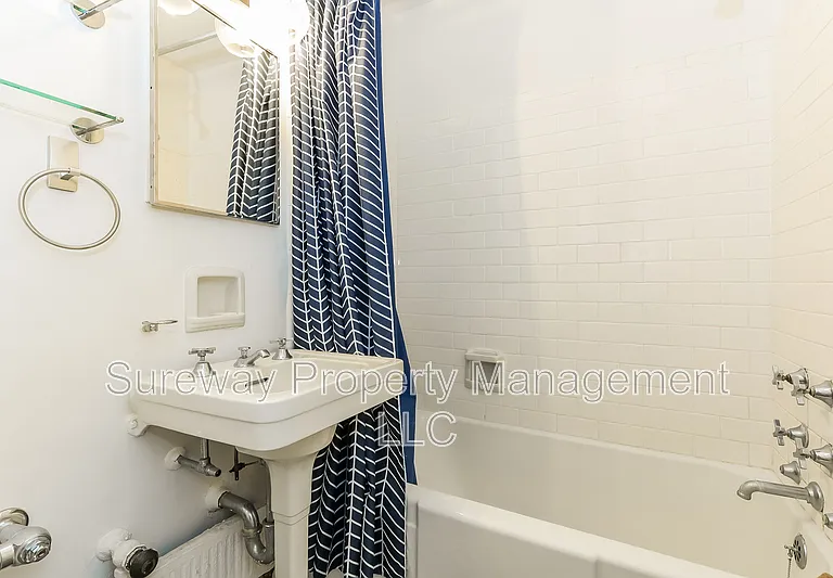 44 Nassau St #H — Photo 10
