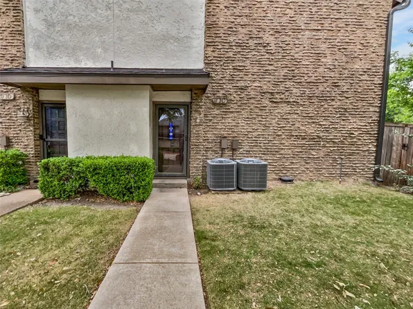 333 Melrose Dr APT 3C, Richardson, TX 75080