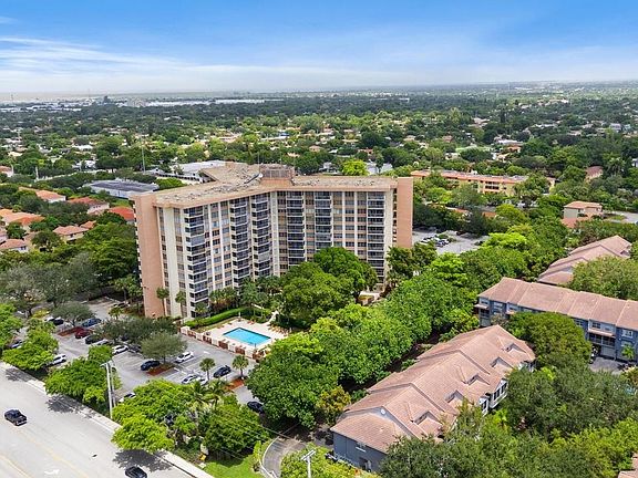 5th image of 10777 W Sample Road #706