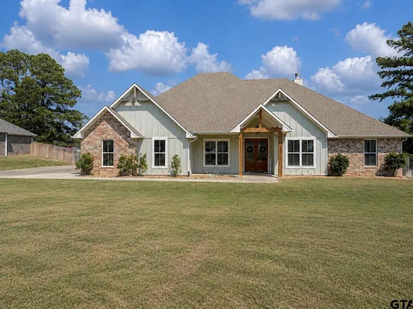 18347 Timber Oaks Dr, Lindale, TX 75771
