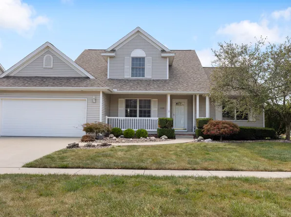 1233 Lodge Pole Ln, Normal, IL 61761