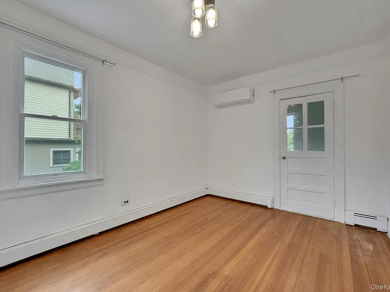 437 Warburton Ave #2 — Photo 6