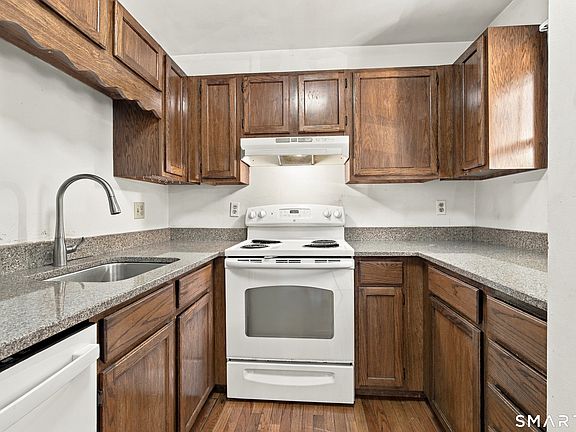 5th image of 19 Hidden Knolls Circle #19
