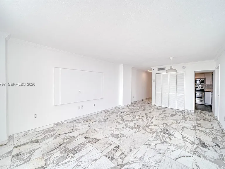 7933 West Dr #817 — Photo 9