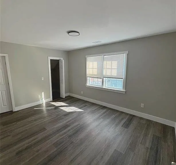 555 Paines Ave NW — Photo 12