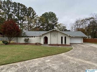 1918 Wrenwood Dr SE, Huntsville, AL 35803