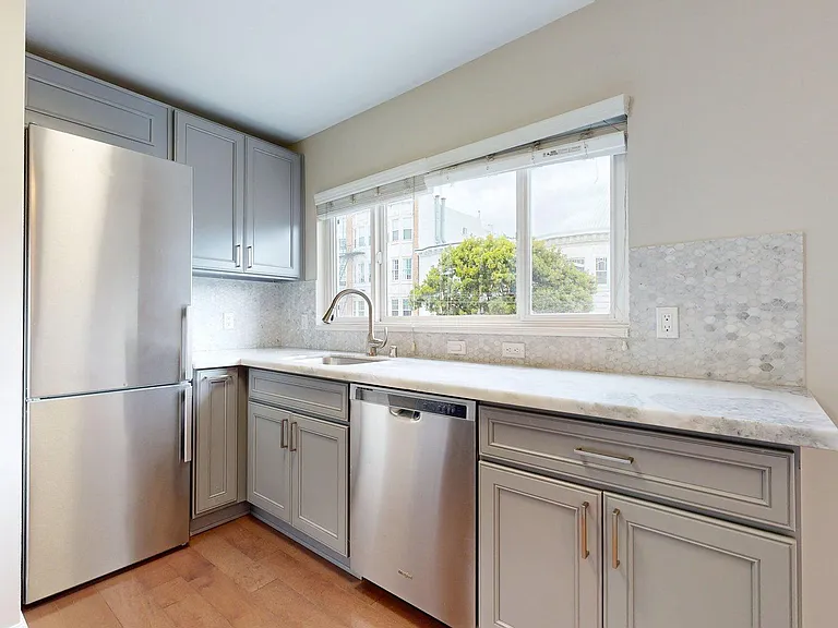 1490 Chestnut St #3 — Photo 3