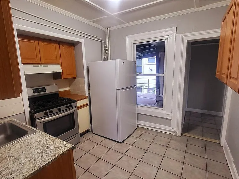 60 Noxon St #B2 — Photo 5