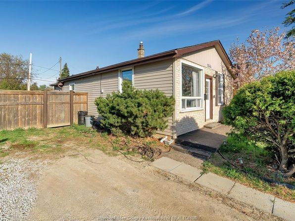 1544 Mark Ave, Windsor, ON N9B 3G4