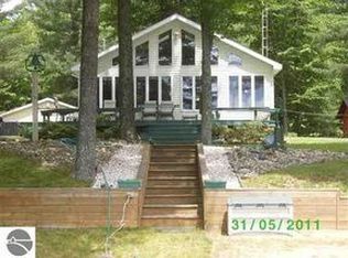 13800 Blue Point Dr NE, Kalkaska, MI 49646