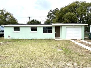 912 Derbyshire Rd, Daytona Beach, FL 32117