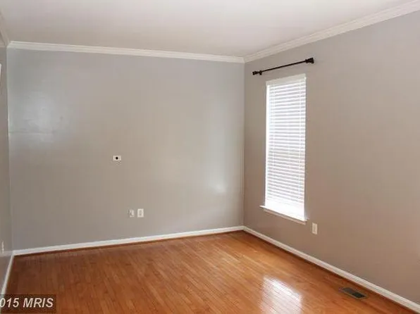 20481 Blue Heron Ter, Sterling, VA 20165