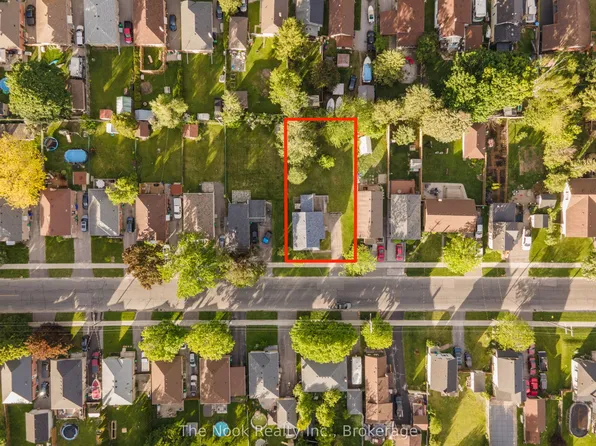 994 Western Ave, Peterborough, ON K9J 5W3