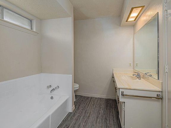 5th image of 9826 Ferris Creek Pl