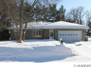 1717 Oaklawn Dr, Eau Claire, WI 54703