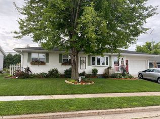 623 Pioneer Ave, Waupun, WI 53963
