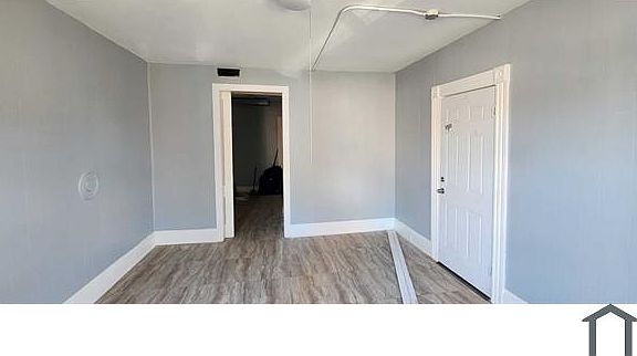 4th image of 446 Maple St #1L