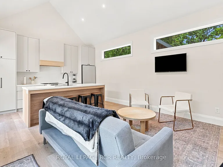23 Mark St — Photo 2