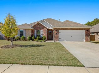 1737 Woodhause Cir, Pea Ridge, AR 72751
