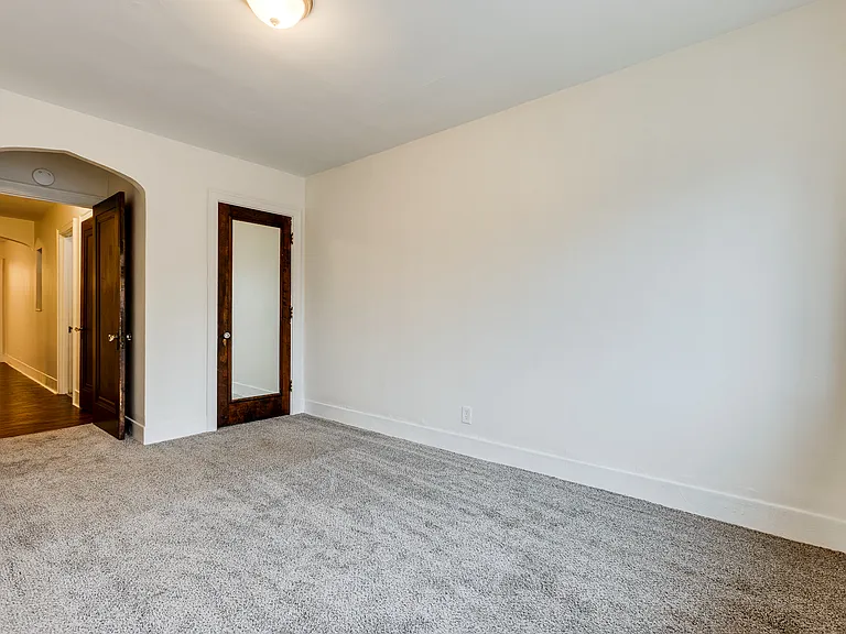 2915 Belrose Ave #203 — Photo 23
