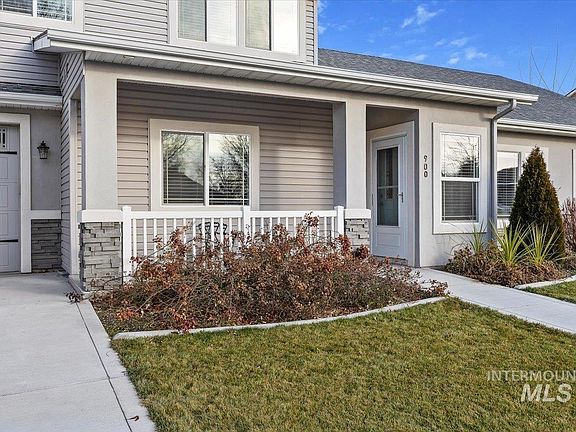 2nd image of 900 Glen Eagle Dr