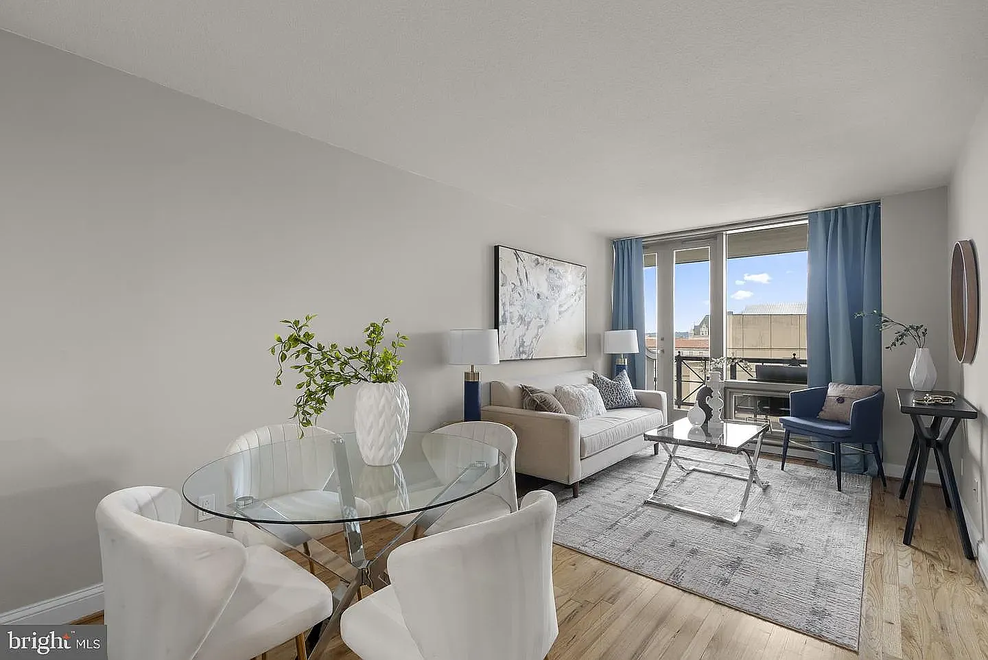 1 bed, 680 sqft, $3,200 — Photo 4