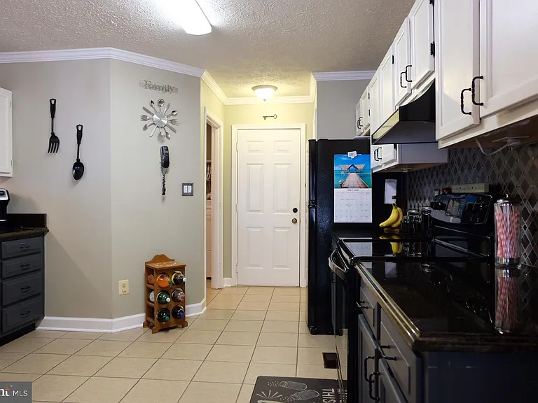 1000 Elbridge Way — Photo 11