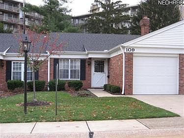 1st image of 109 Gaslight Ln #109F
