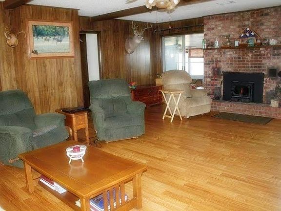 2nd image of 226 Irish Dr