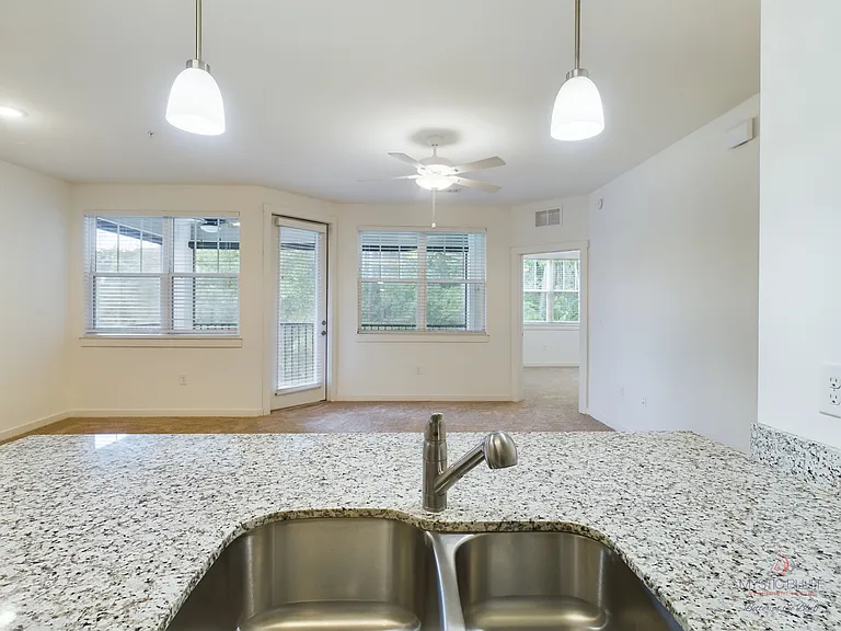 Mystic Bluff Apartments — Photo 109