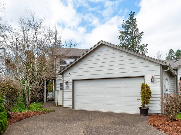 9407 SW Claridge Dr, Portland, OR 97223